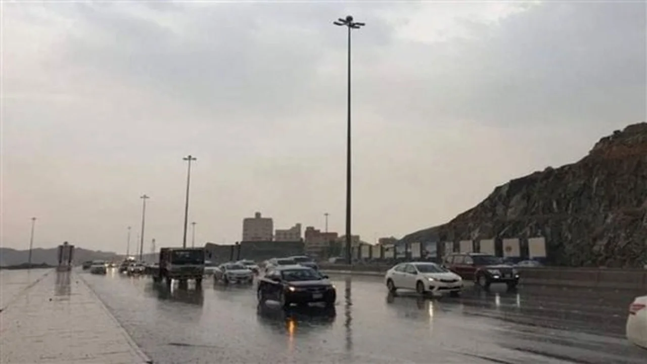 حالة الطقس الجمعة 28 نوفمبر: انخفاض درجات الحرارة مع نشاط الرياح يؤثر على حركة التنقلات